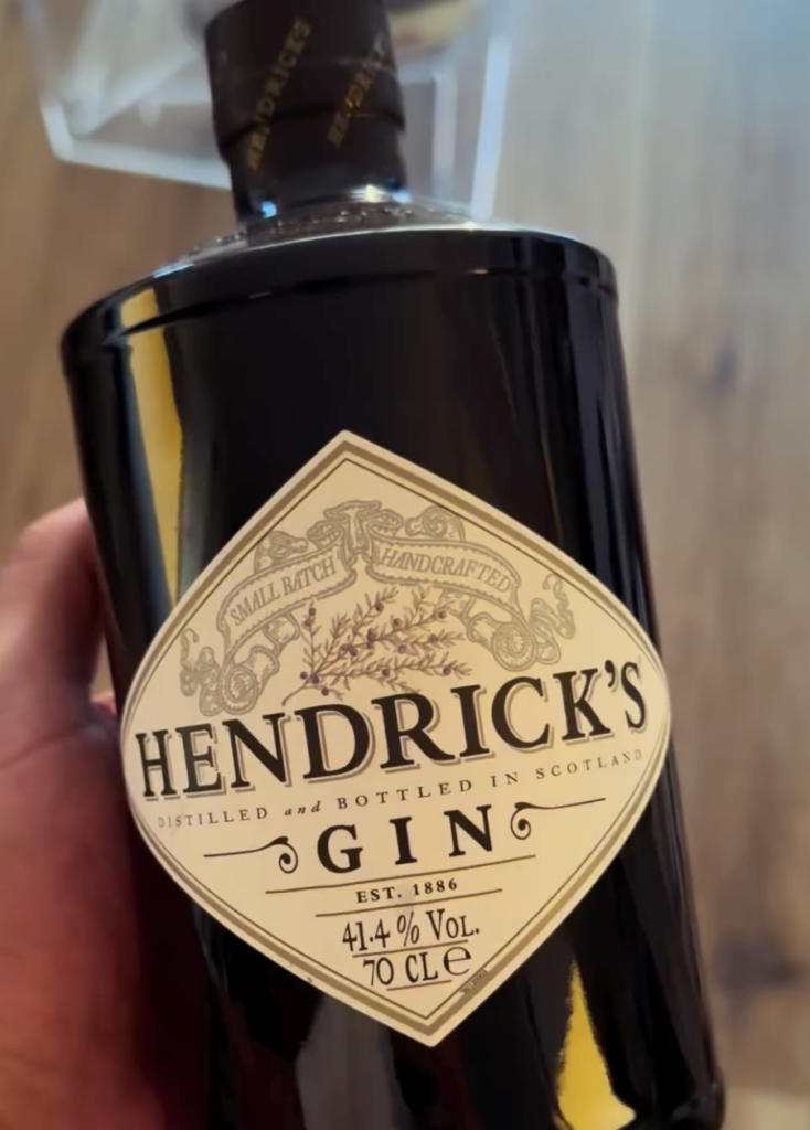 Hendricks Gin Tonic IV